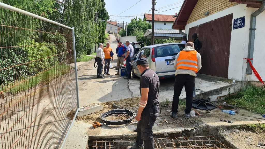 Реконструкција водоводне мреже у више чукаричких улица